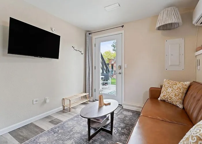 Cozy 1 Bd On The South Hill